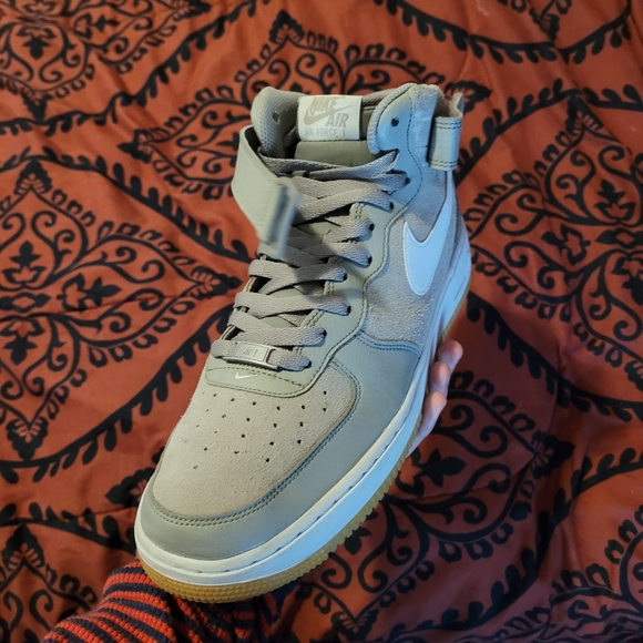 Nike air force 1s mids - Picture 2 of 5